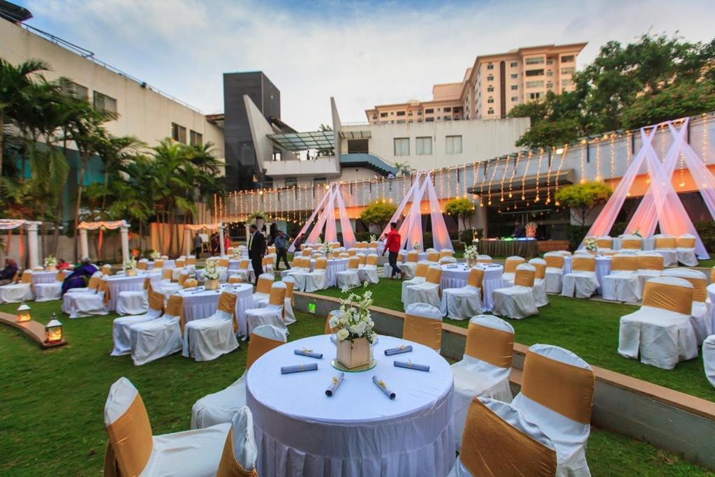 The Woodrose Hotel Bengaluru Kültér fotó